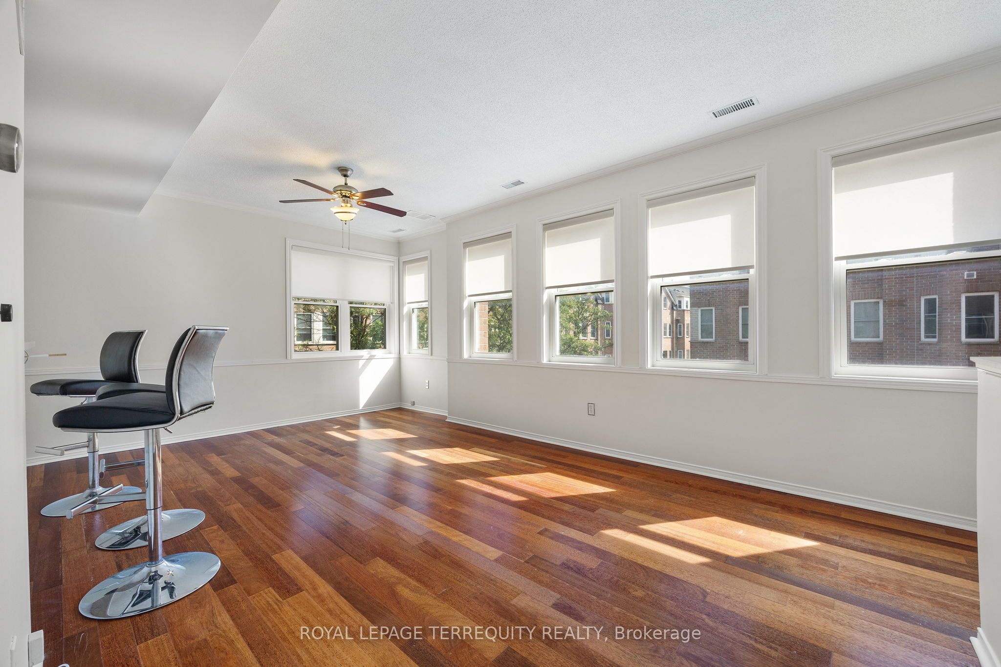 760 Lawrence Avenue 129