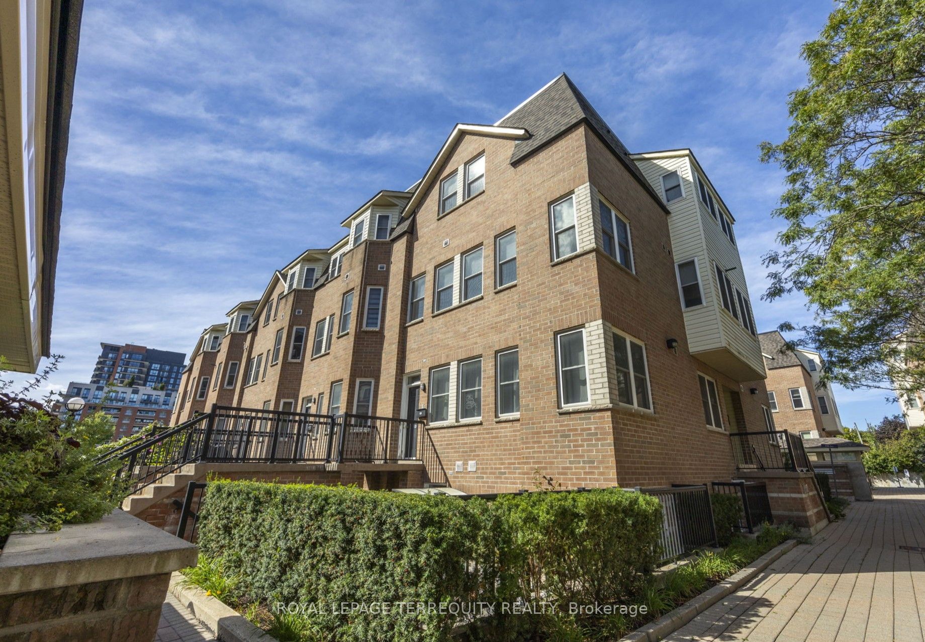 760 Lawrence Avenue 129