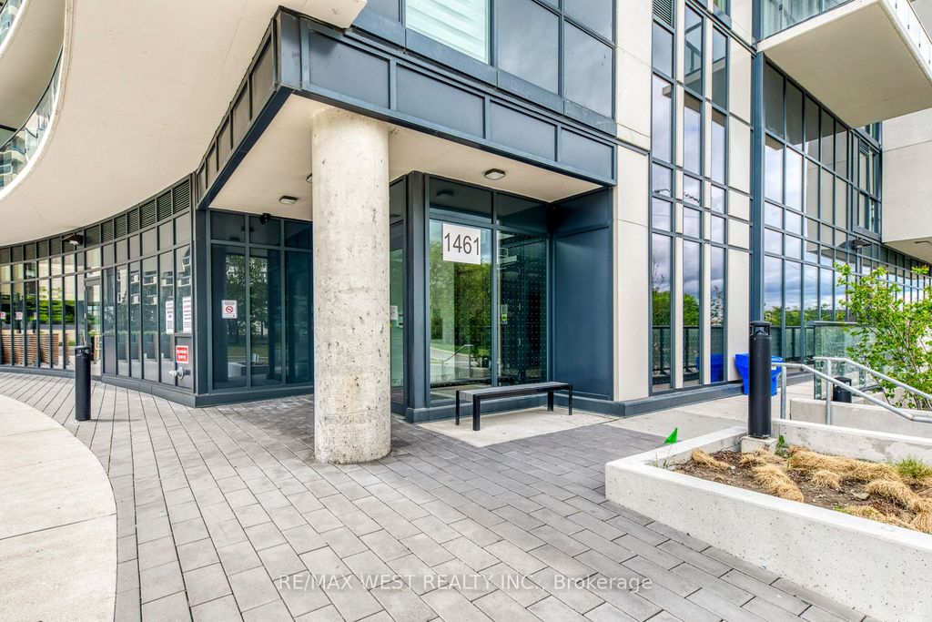 Photo of 1461 Lawrence Avenue W #1104, Toronto, ON M6L 0A6 (MLS # W13038730)