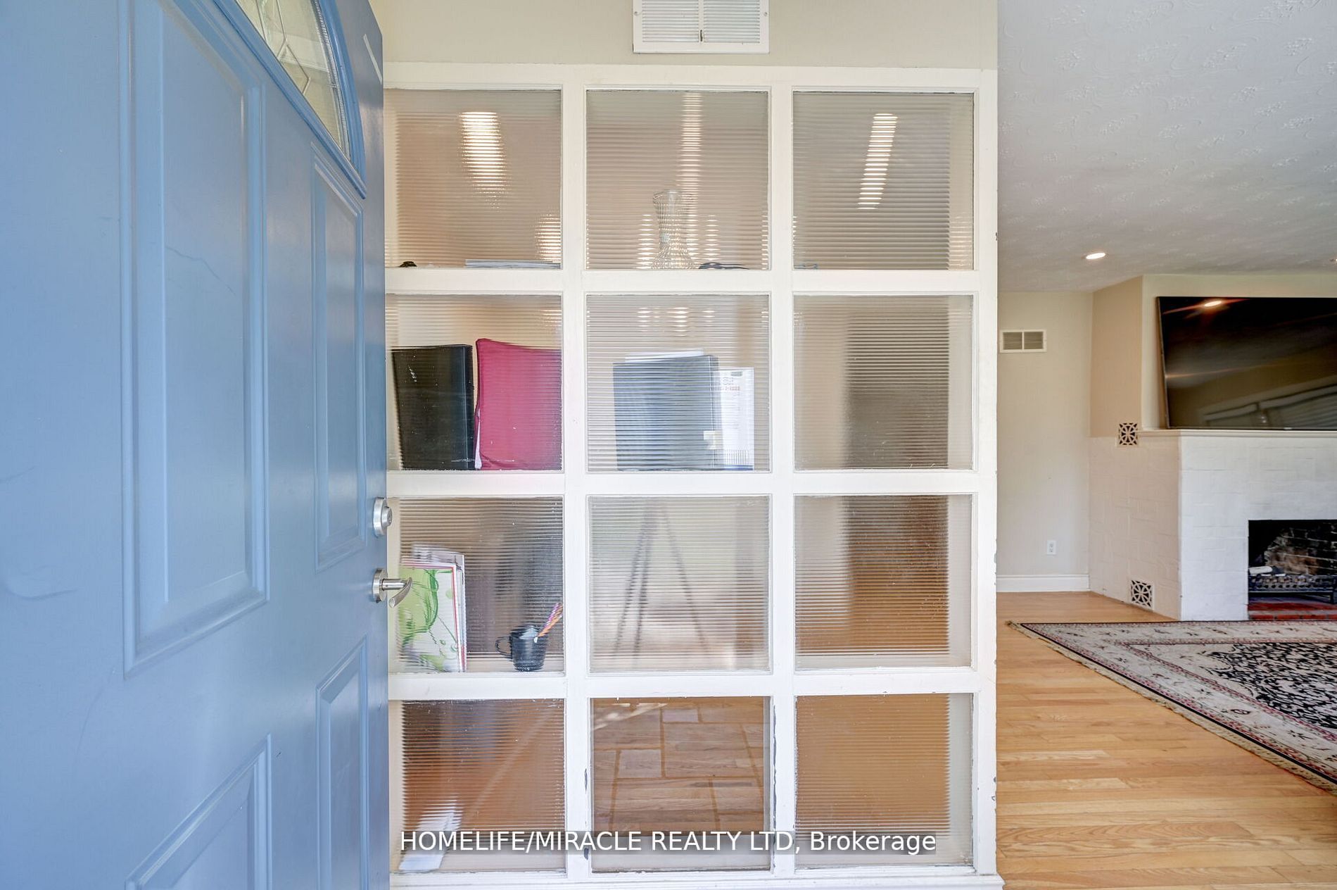 1235 Old River Road