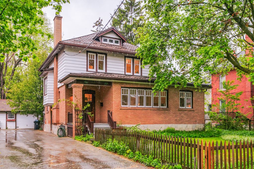 Photo of 21 Cross Street, Toronto, ON M9N 2B8 (MLS # W13168980)