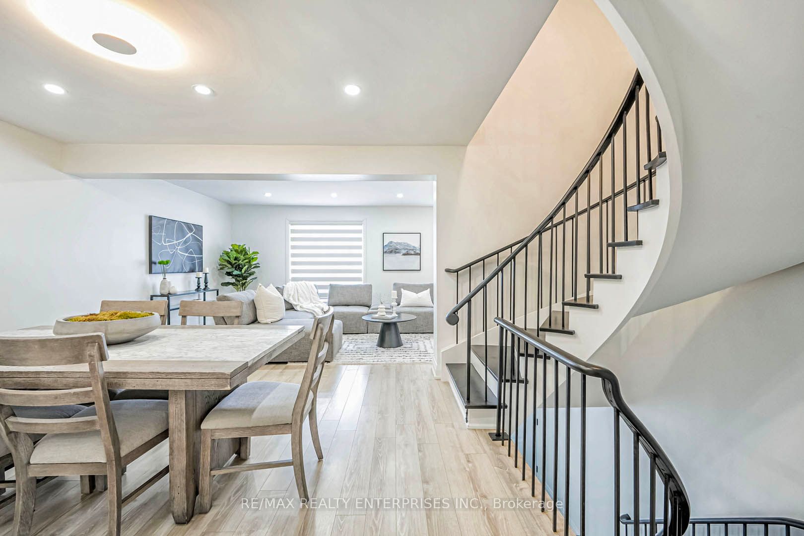 6679 Shelter Bay Road 37