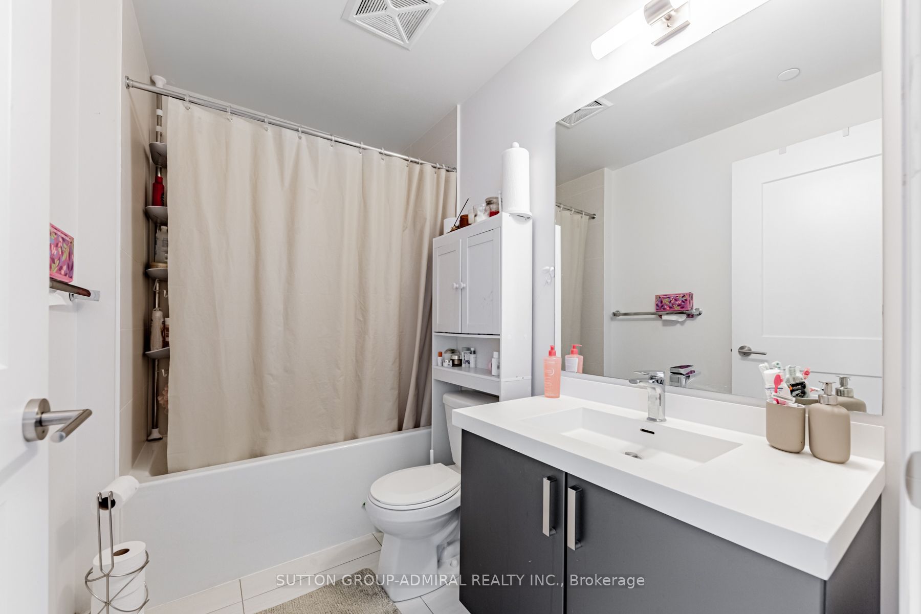 7895 Jane Street 2812