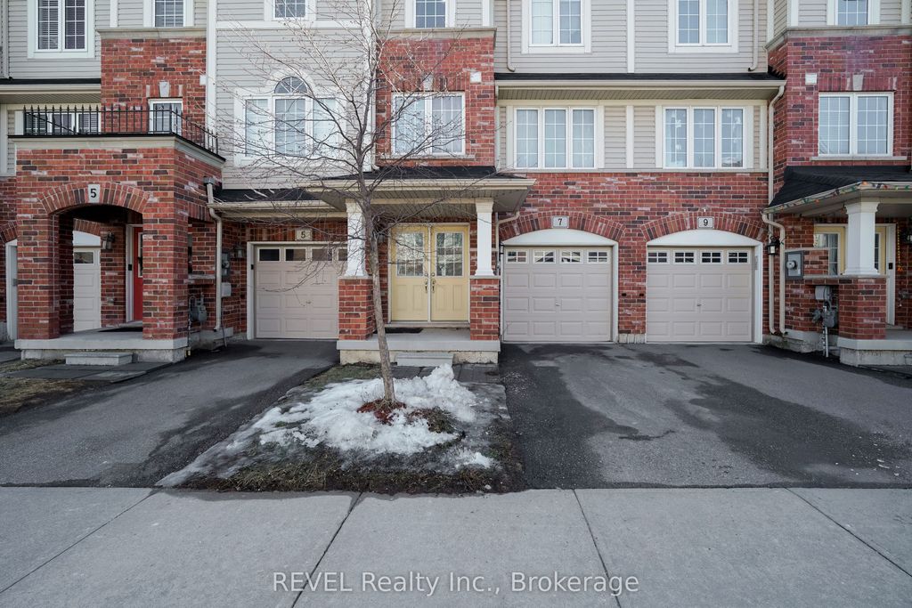 Photo of 7 DORCHESTER Terrace, Hamilton, ON L8J 0G4 (MLS # X12852598)