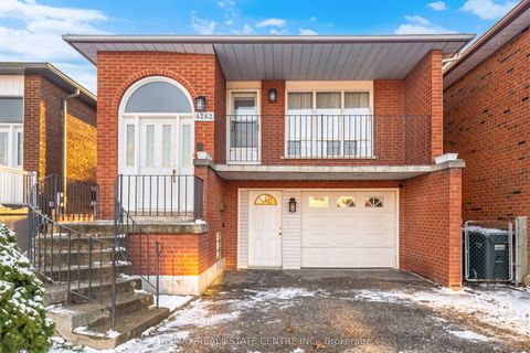 4262 Poltava Crescent Mississauga ON L4W 3C2