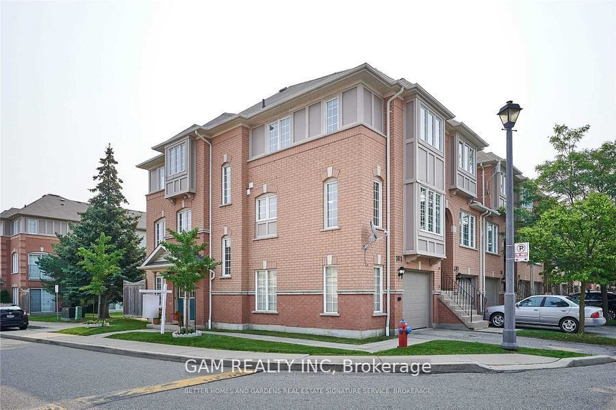 Photo 1 of 10 — 5030 Heatherleigh Avenue NE 101, Mississauga, ON L5V 2G7