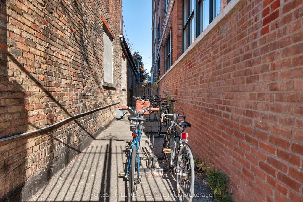Photo of 2154 Dundas Street W #105, Toronto, ON M6R 1X3 (MLS # W13839548)
