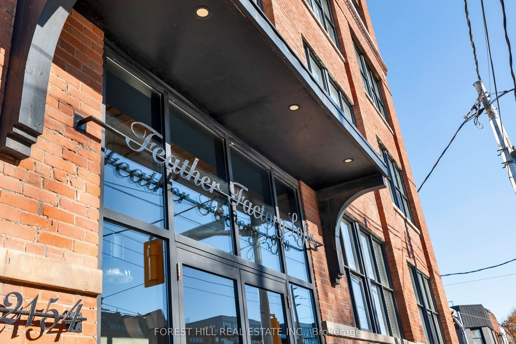 Photo of 2154 Dundas Street W #105, Toronto, ON M6R 1X3 (MLS # W13839548)