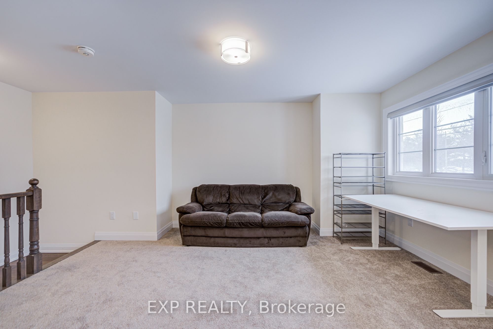 4255 Major Mackenzie Drive E