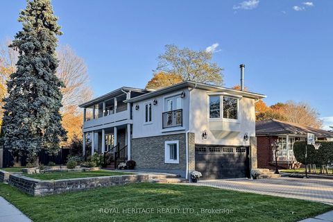 Photo of 47 Cherryhill Avenue, Toronto, ON M1C 1W9 (MLS # E12561428)