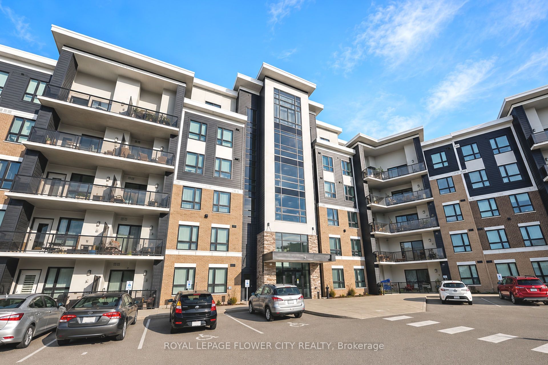 630 Sauve Street 404