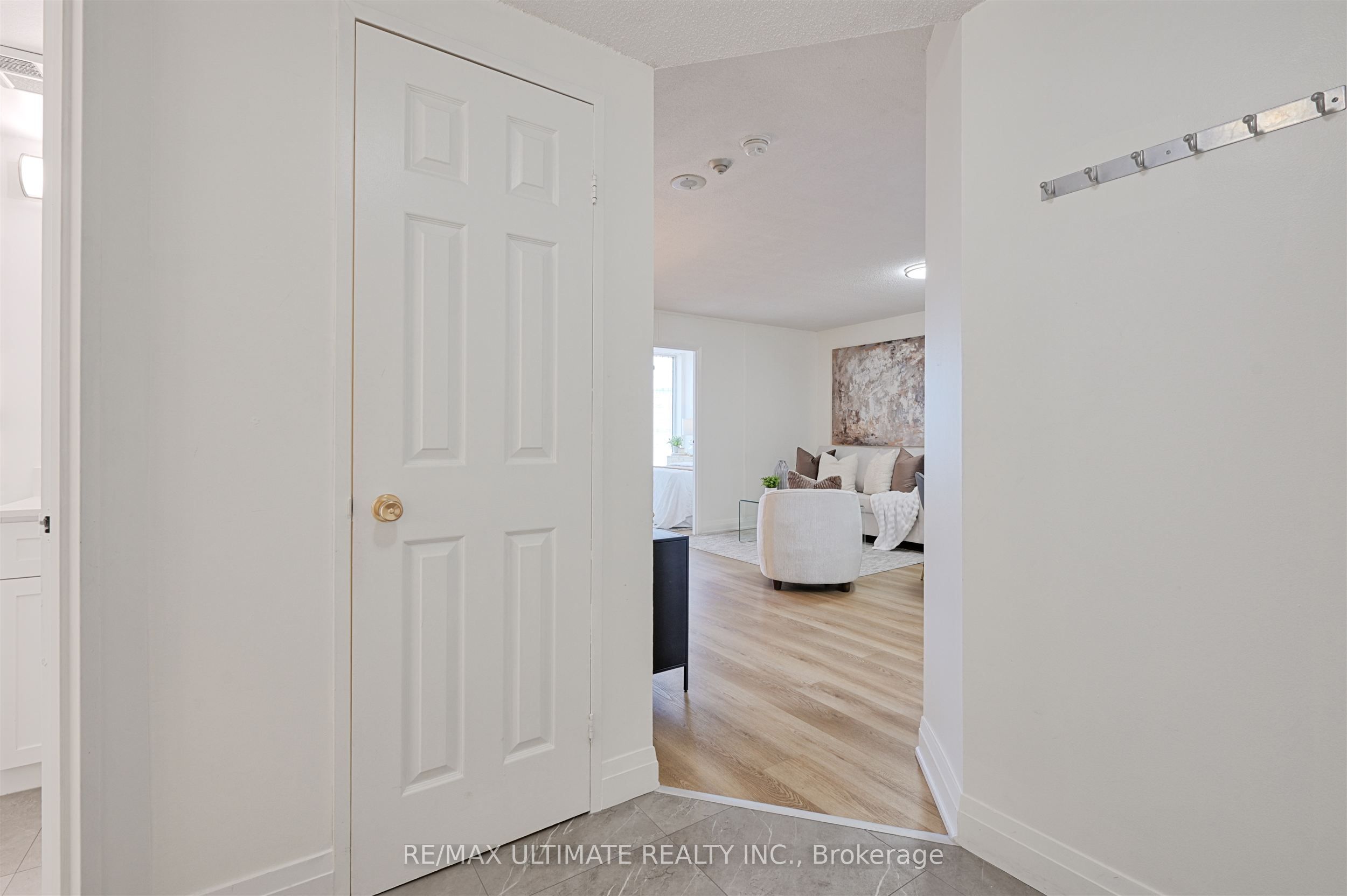 55 Centre Avenue 2206