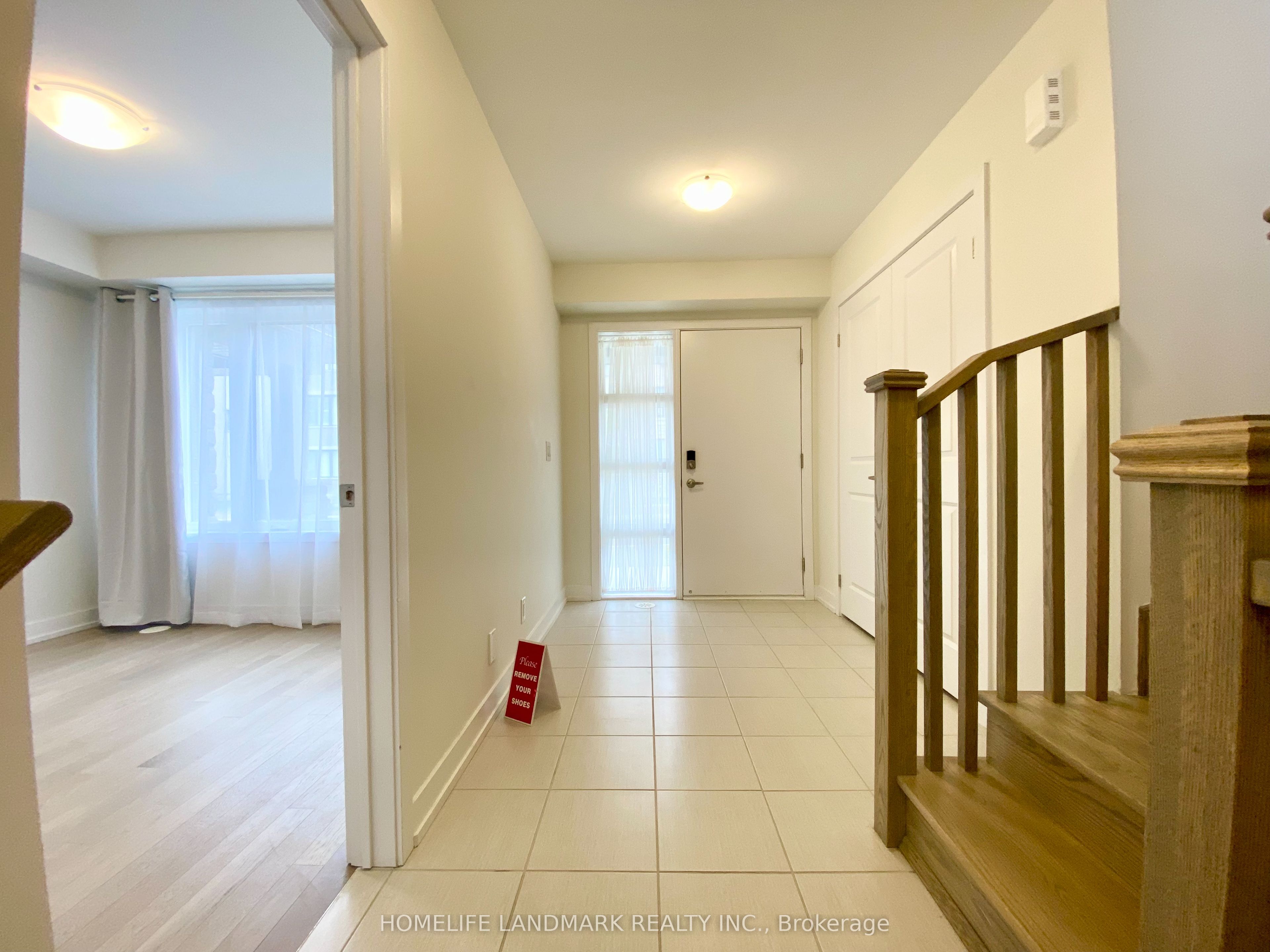 27 Guardhouse Crescent