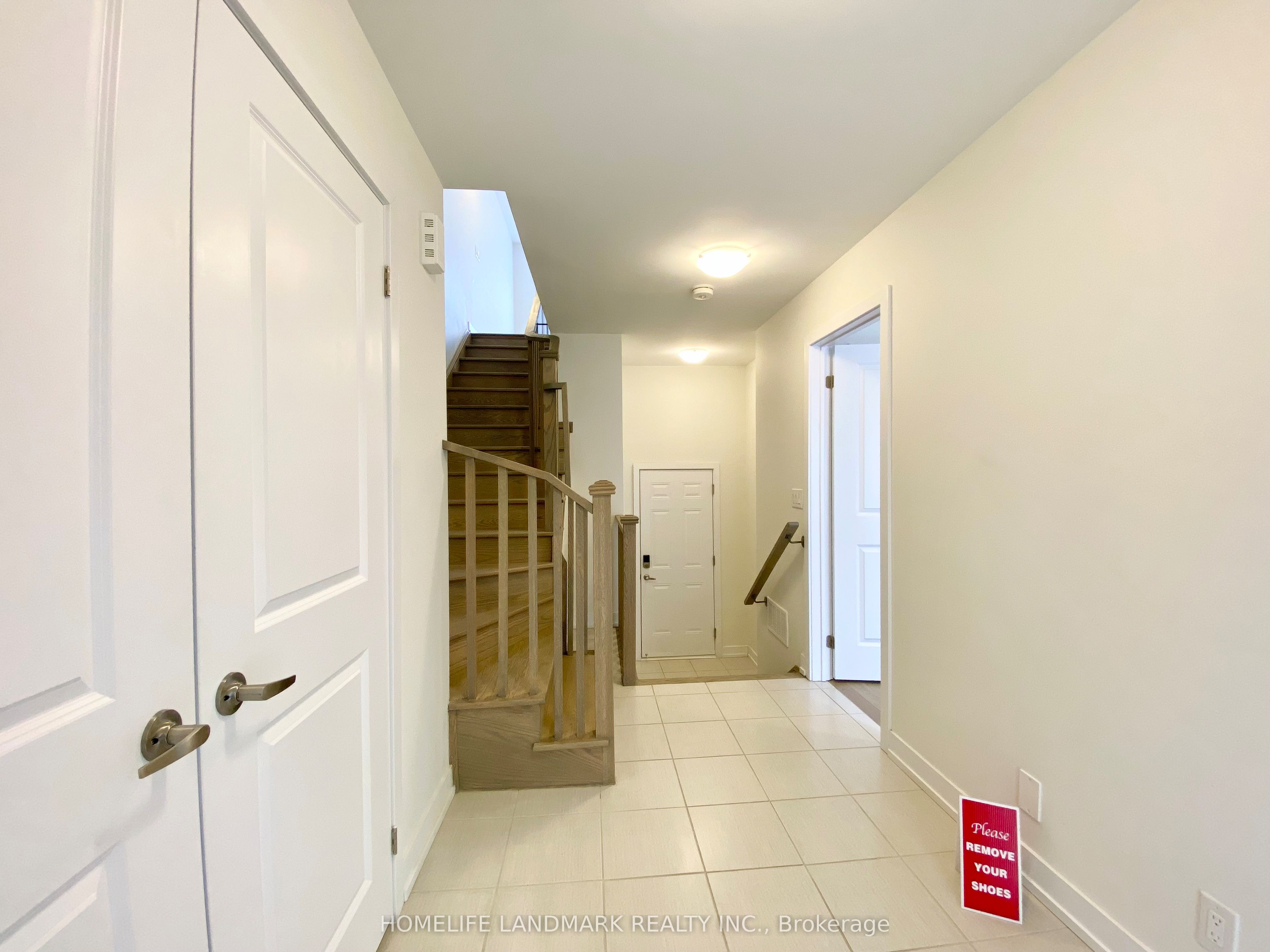 27 Guardhouse Crescent