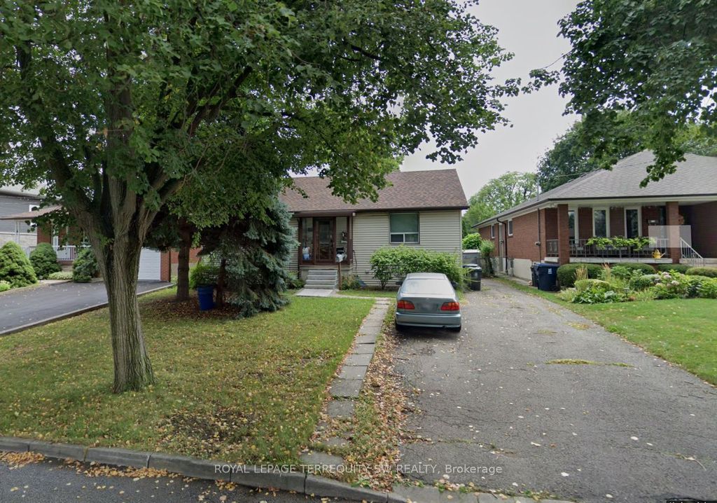 Photo of 19 Hawthorne Road, Toronto, ON M9R 1N9 (MLS # W12404975)