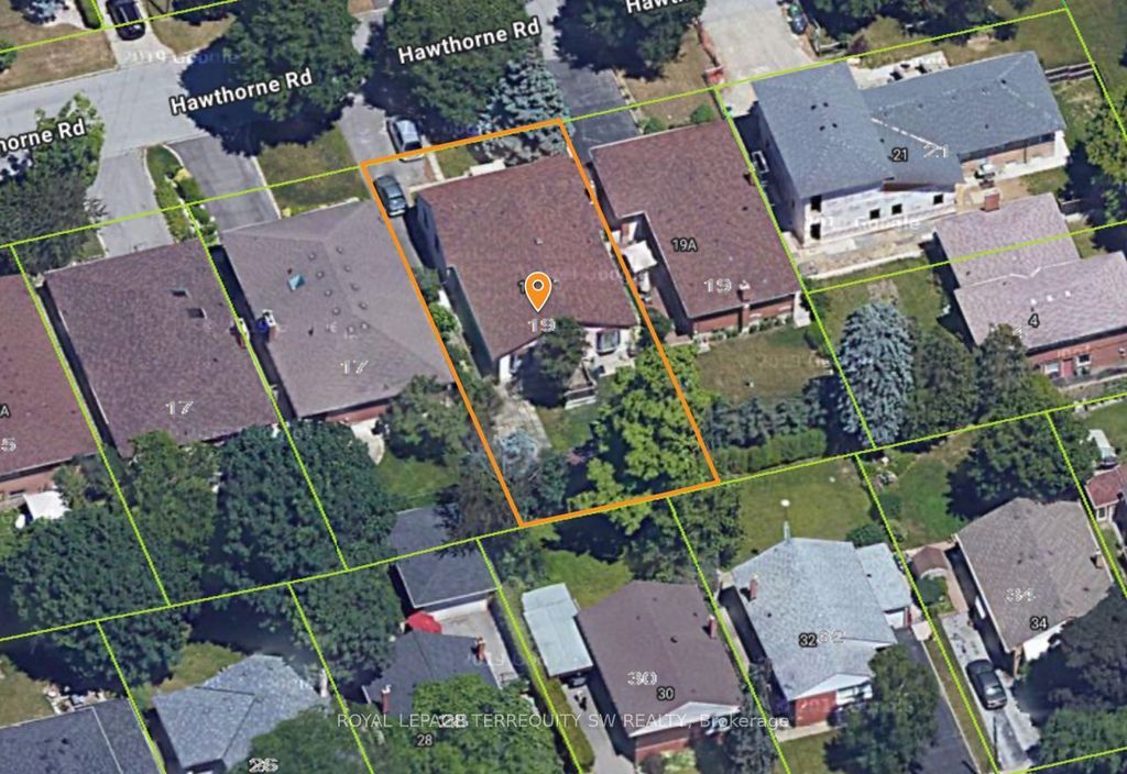 Photo of 19 Hawthorne Road, Toronto, ON M9R 1N9 (MLS # W12404975)