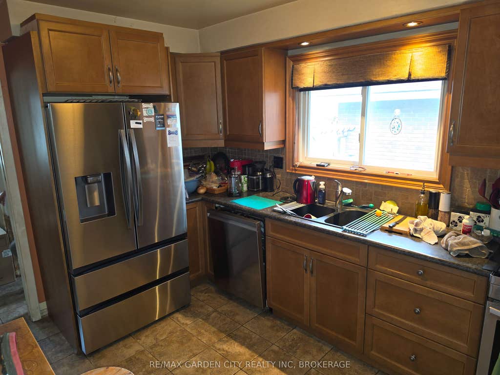 Photo of 49 Ursula Avenue, St. Catharines, ON L2T 1T2 (MLS # X13591514)