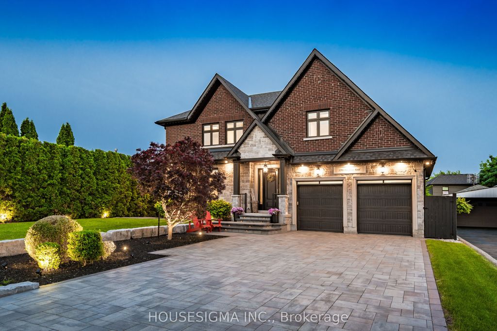 Photo of 1298 Pinegrove Road, Oakville, ON L6L 2X3 (MLS # W13018306)