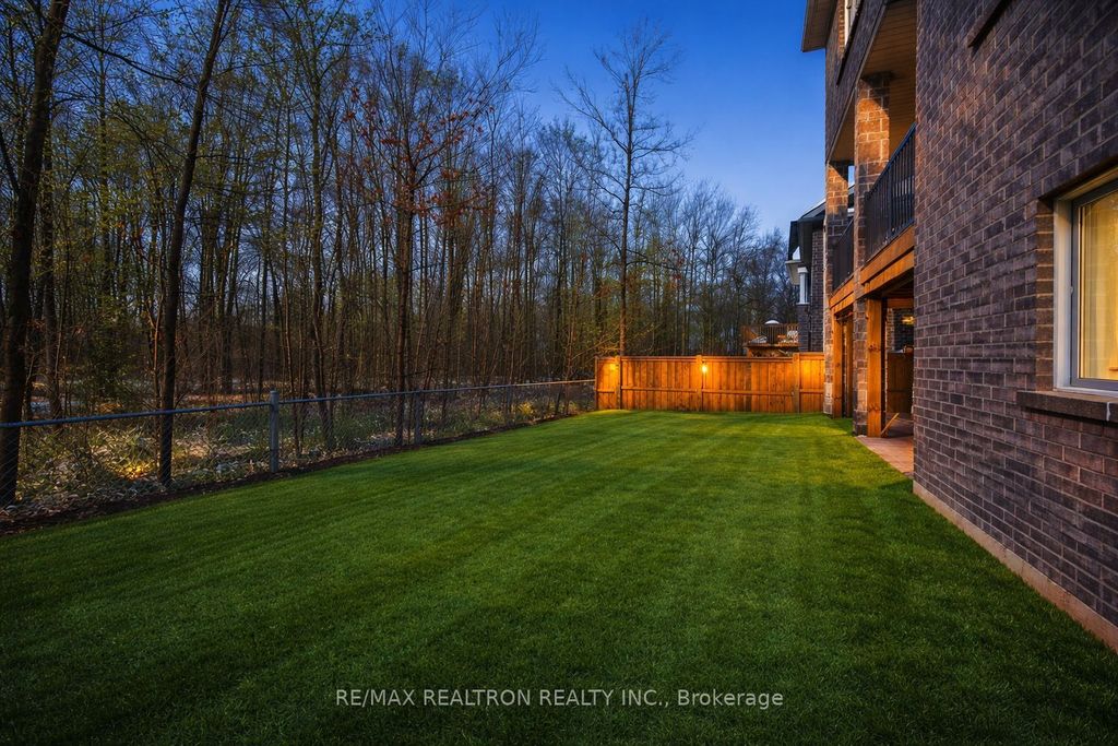 Photo of 27 Franklin Trail, Barrie, ON L9J 0J1 (MLS # S12907456)