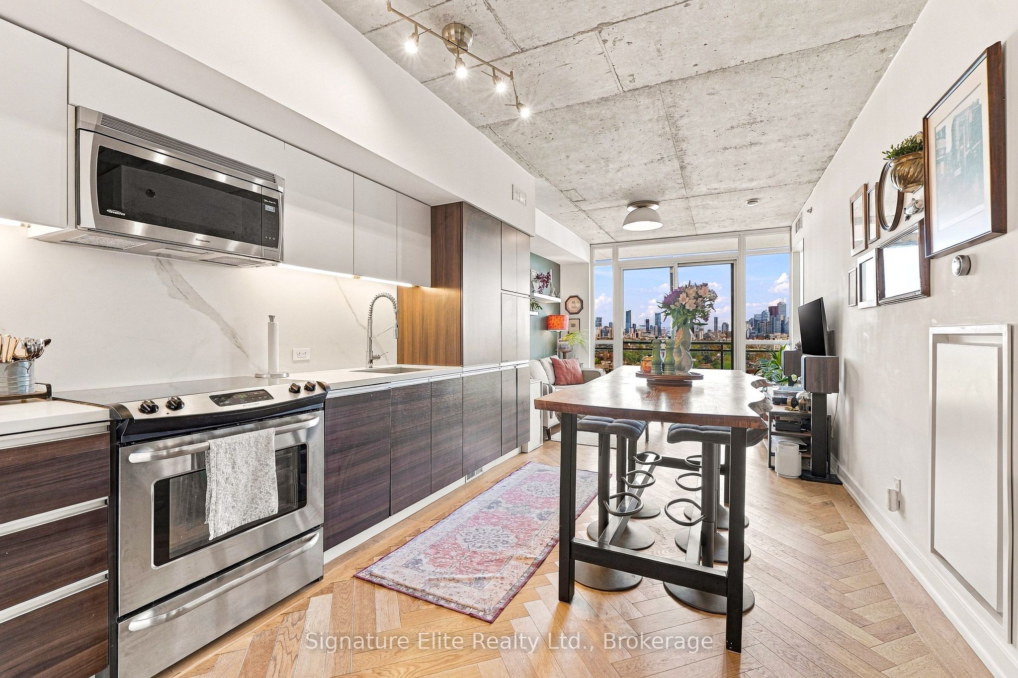20 Minowan Miikan Lane 1303