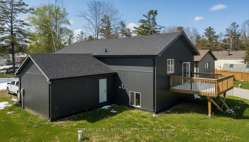 Photo of 3191 Cove Avenue, Innisfil, ON L9S 2K7 (MLS # N13073050)