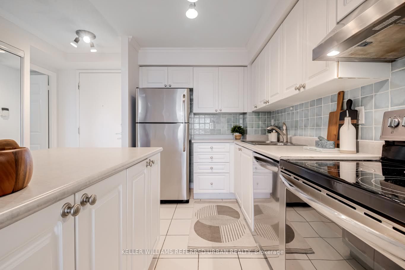 55 Strathaven Drive 706