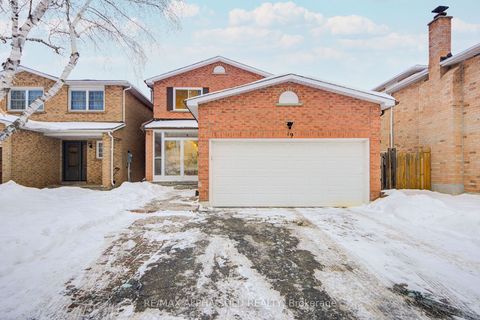 19 Michener Crescent Markham ON L3P 6H4