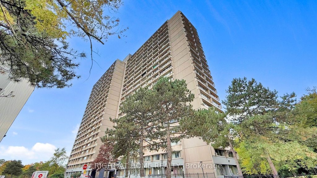 Photo of 10 Sunny Glenway #1801, Toronto, ON M3C 2Z3 (MLS # C12783302)