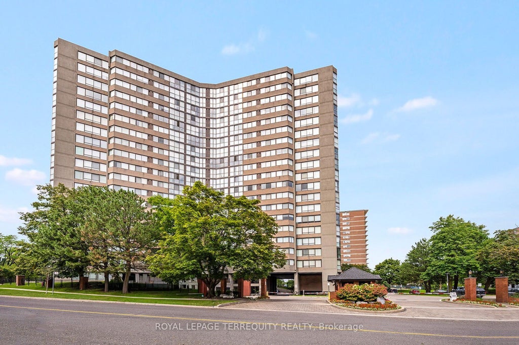 Photo of 40 Richview Road #2002, Toronto, ON M9A 5C1 (MLS # W13758162)