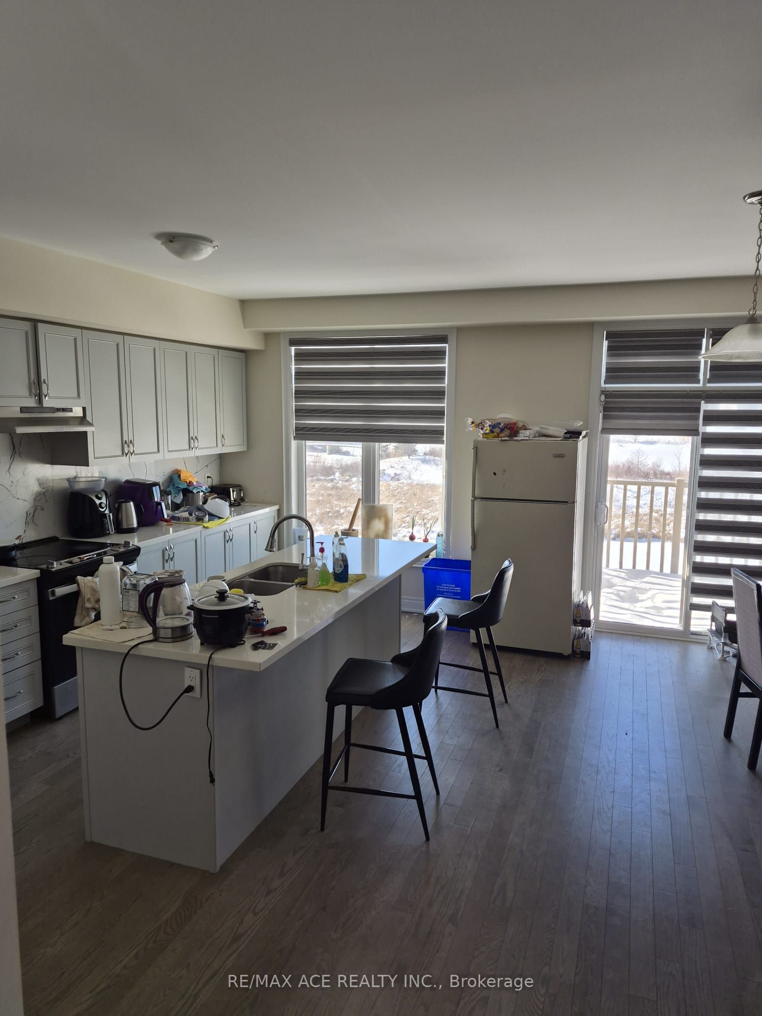 32 Andress Way