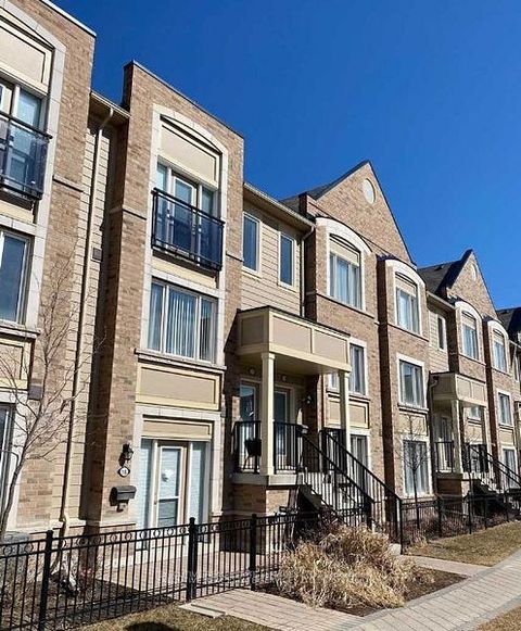 3135 Boxford Crescent 11 Mississauga ON L5M 0X1