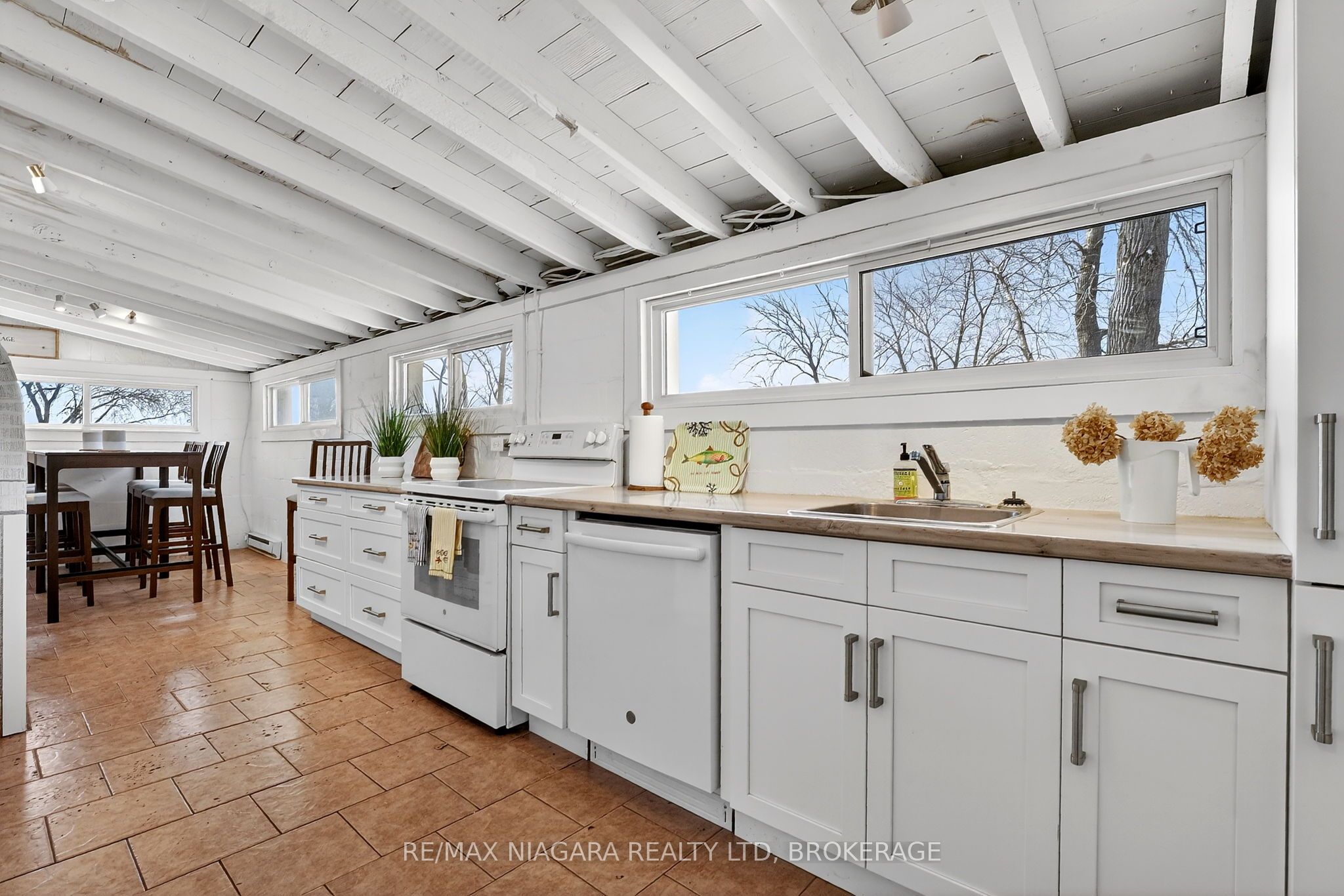 239 Pleasant Beach Road