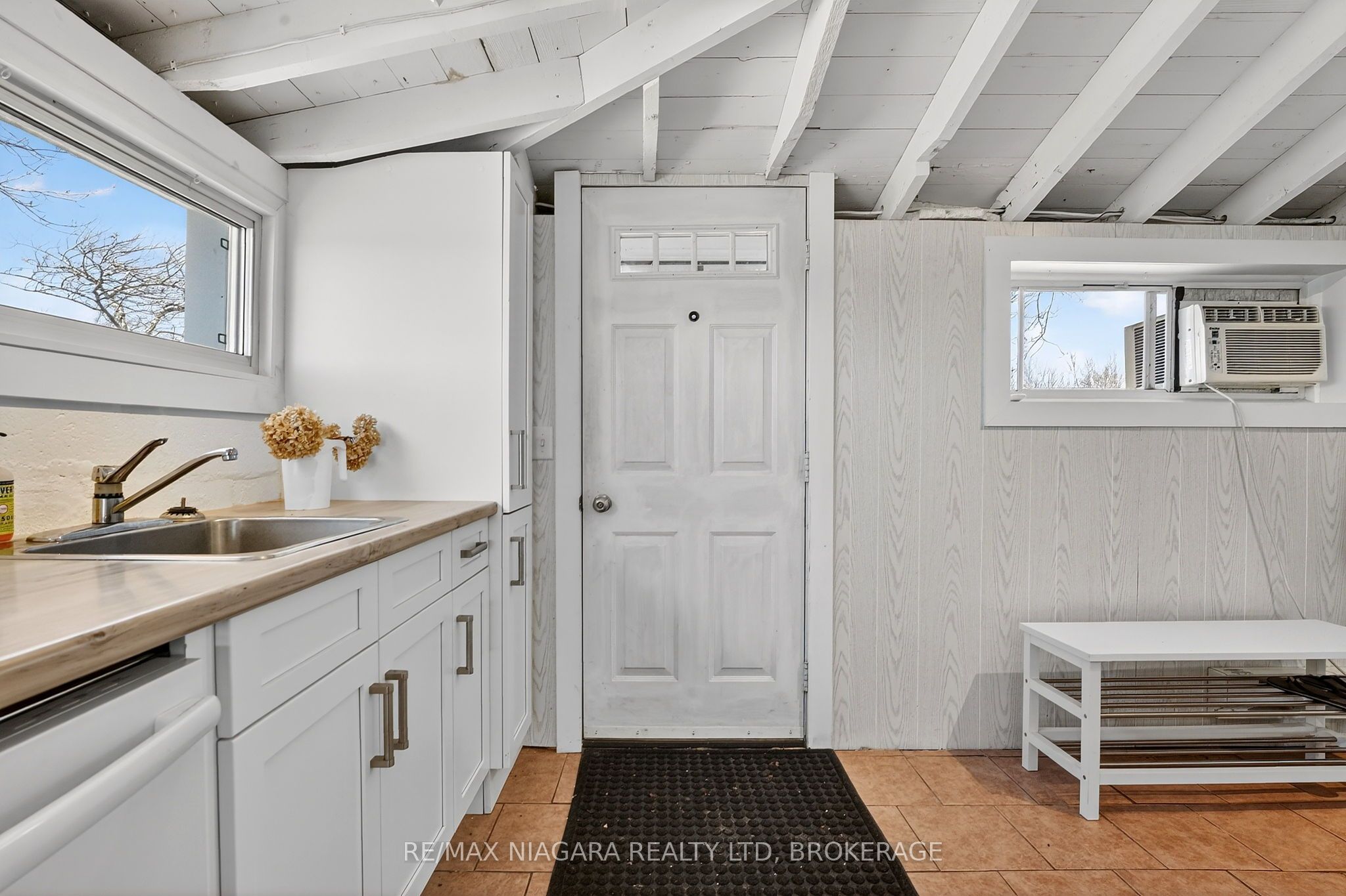 239 Pleasant Beach Road