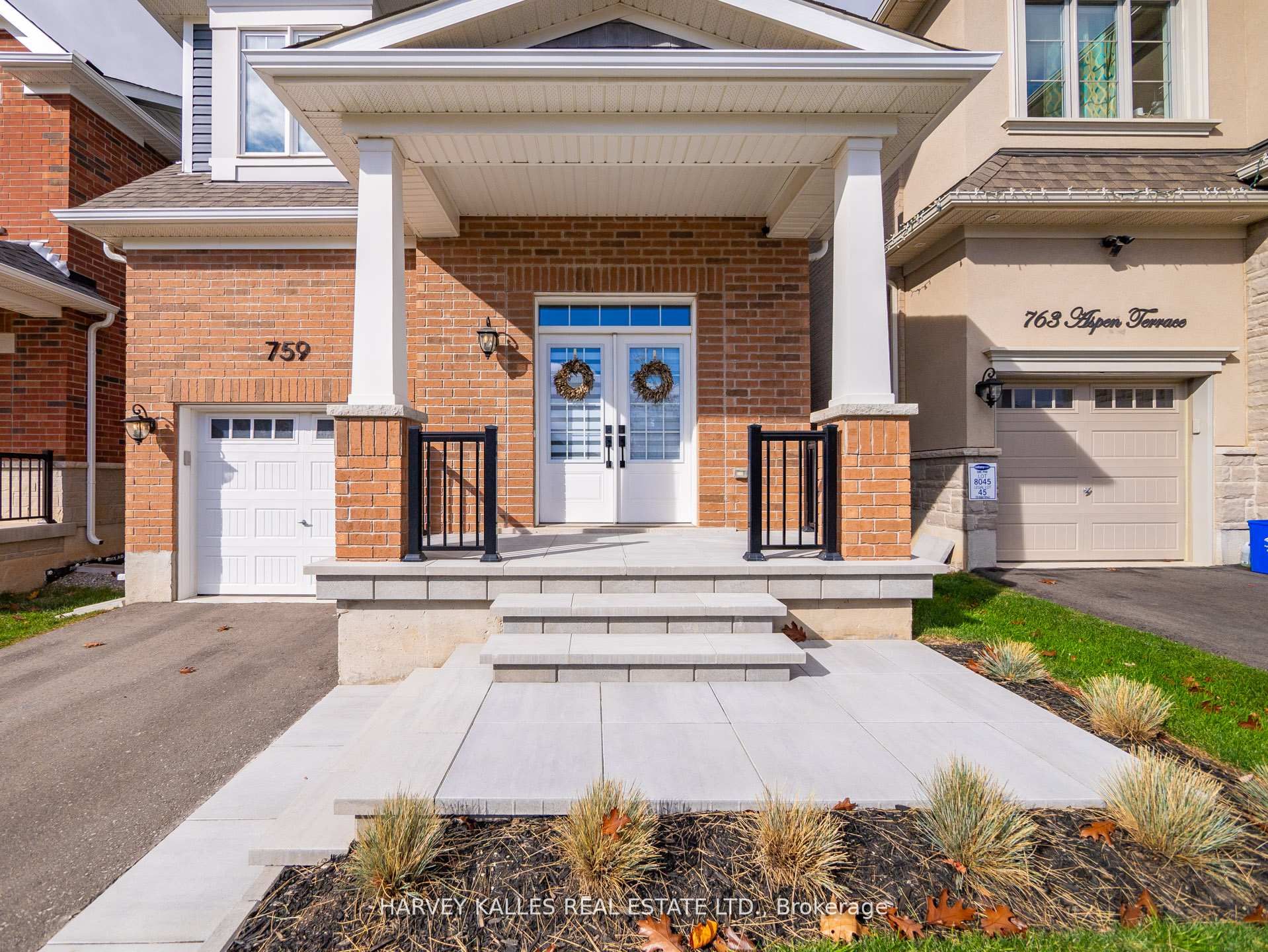 759 Aspen Terrace W