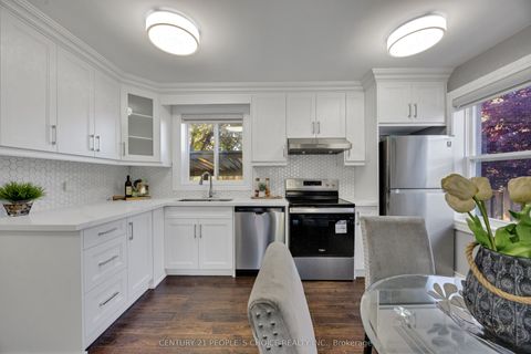 1268 Northaven Drive N Mississauga ON L5G 4E7