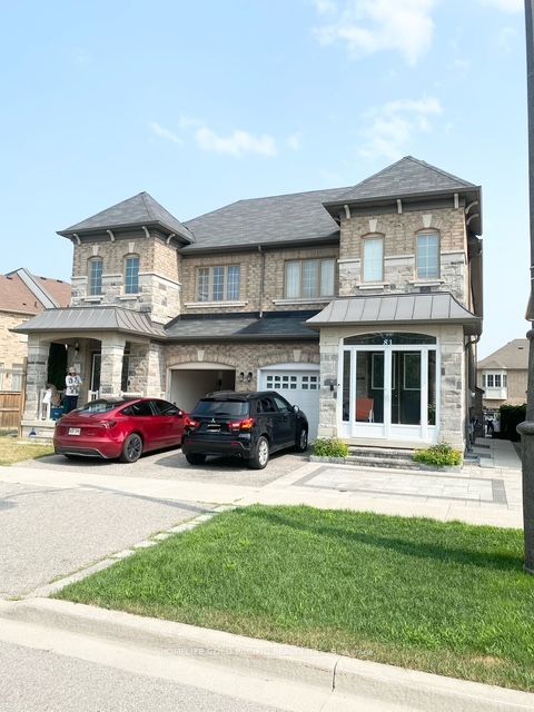 81 Beckett Avenue Markham ON L6C 0T3