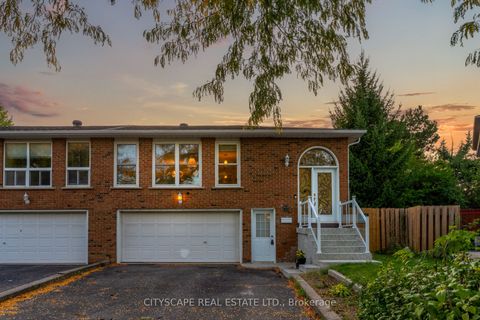 22 Jade Crescent Brampton ON L6S 3H1