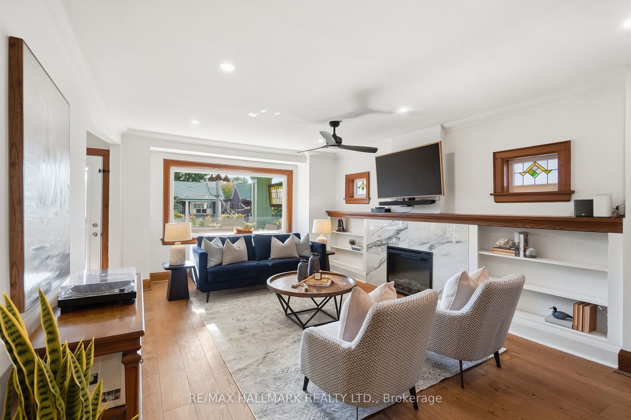 25 Scarboro Beach Boulevard Upper