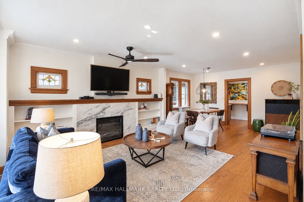 Photo of 25 Scarboro Beach Boulevard #Upper, Toronto, ON M4E 2W9 (MLS # E13787810)