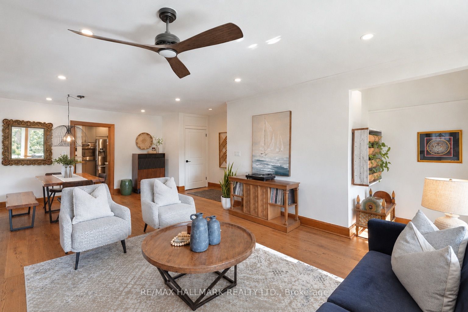 25 Scarboro Beach Boulevard Upper