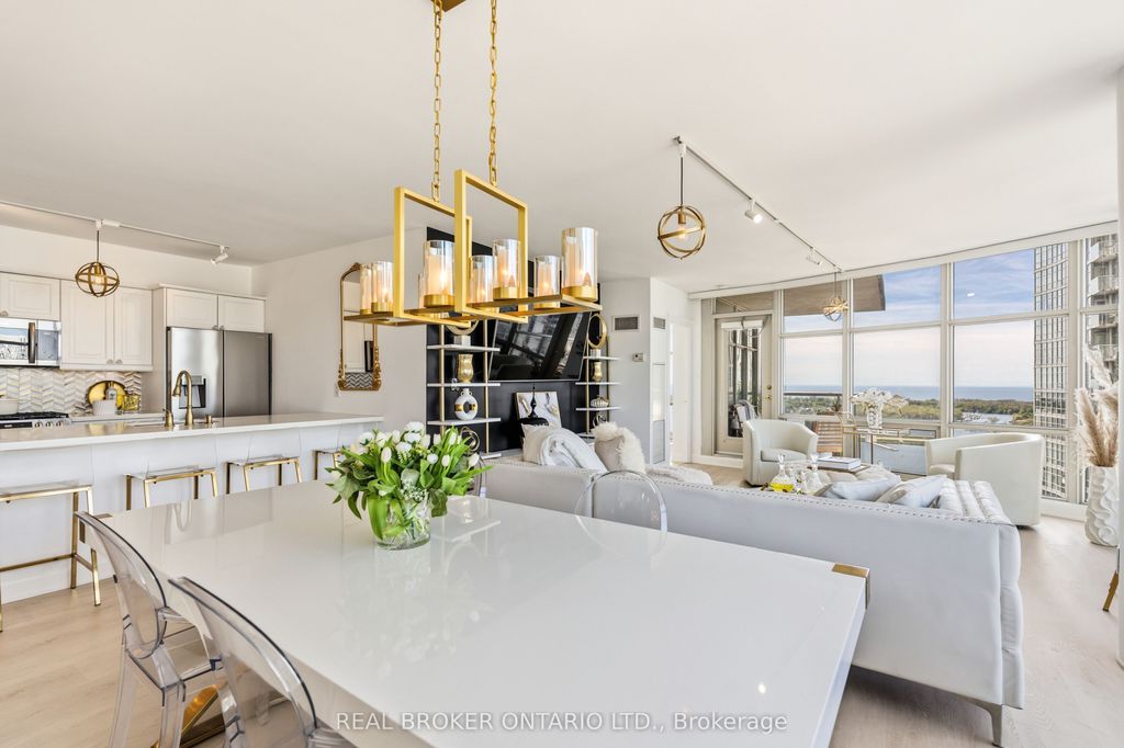 Photo of 10 Navy Wharf Court #3812, Toronto, ON M5V 3V2 (MLS # C13170458)