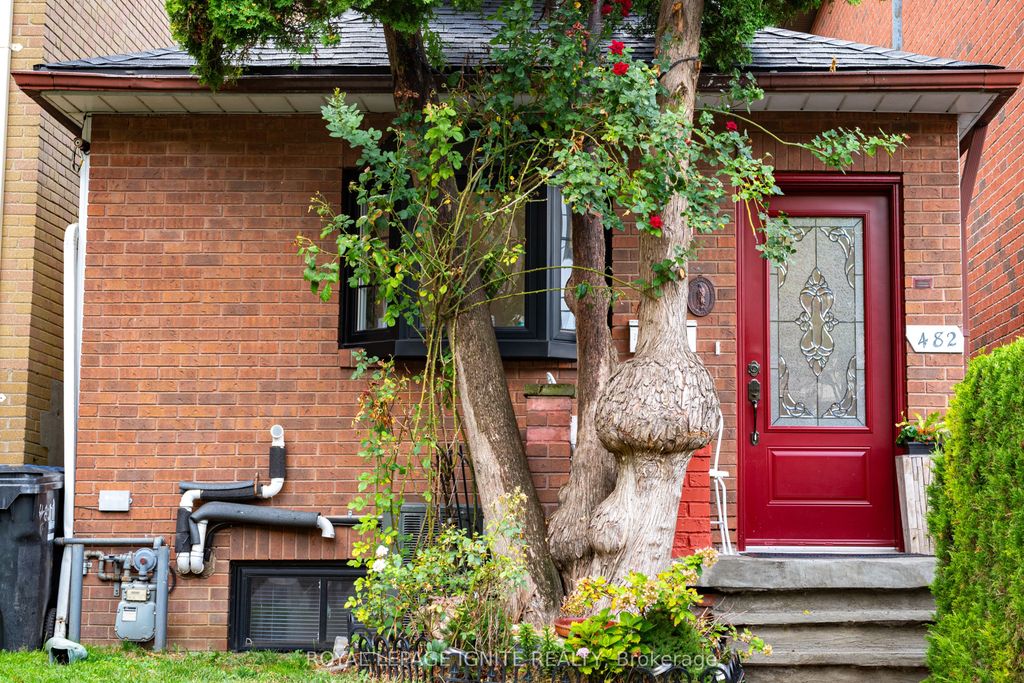 Photo of 482 Mcroberts Avenue, Toronto, ON M6E 4R4 (MLS # W12548454)