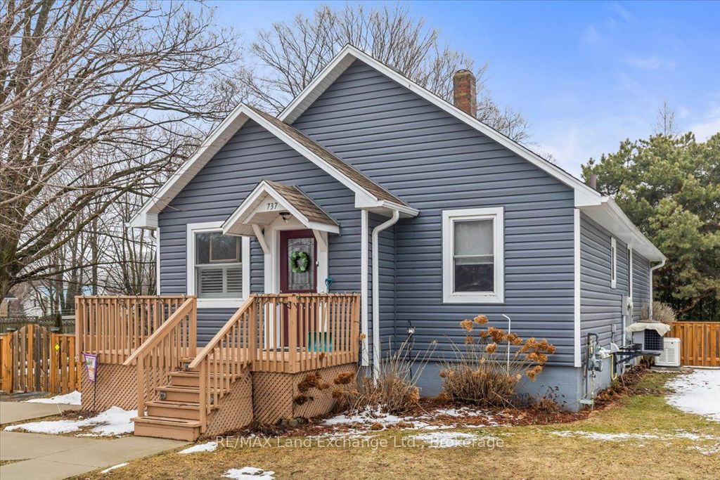 Photo of 737 Green Street, Saugeen Shores, ON N0H 2C4 (MLS # X12907278)