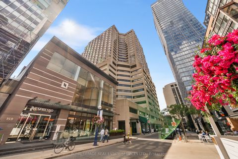 175 Cumberland Street 2008 Toronto ON M5R 3M9