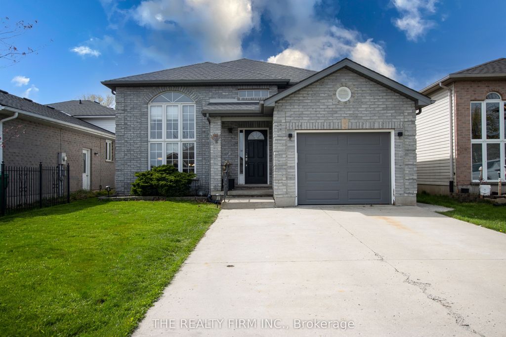 Photo of 41805 North Street, Southwold, ON N5P 4L7 (MLS # X13066568)