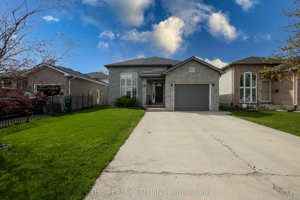 Photo of 41805 North Street, Southwold, ON N5P 4L7 (MLS # X13066568)