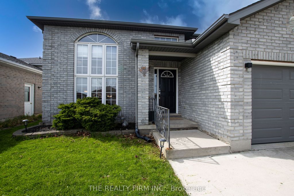 Photo of 41805 North Street, Southwold, ON N5P 4L7 (MLS # X13066568)