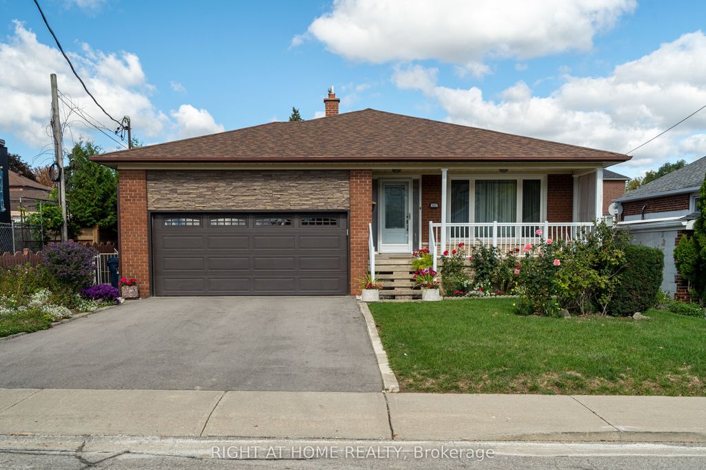 Photo of 1012 Castlefield Avenue, Toronto, ON M6B 1E3 (MLS # W12462191)