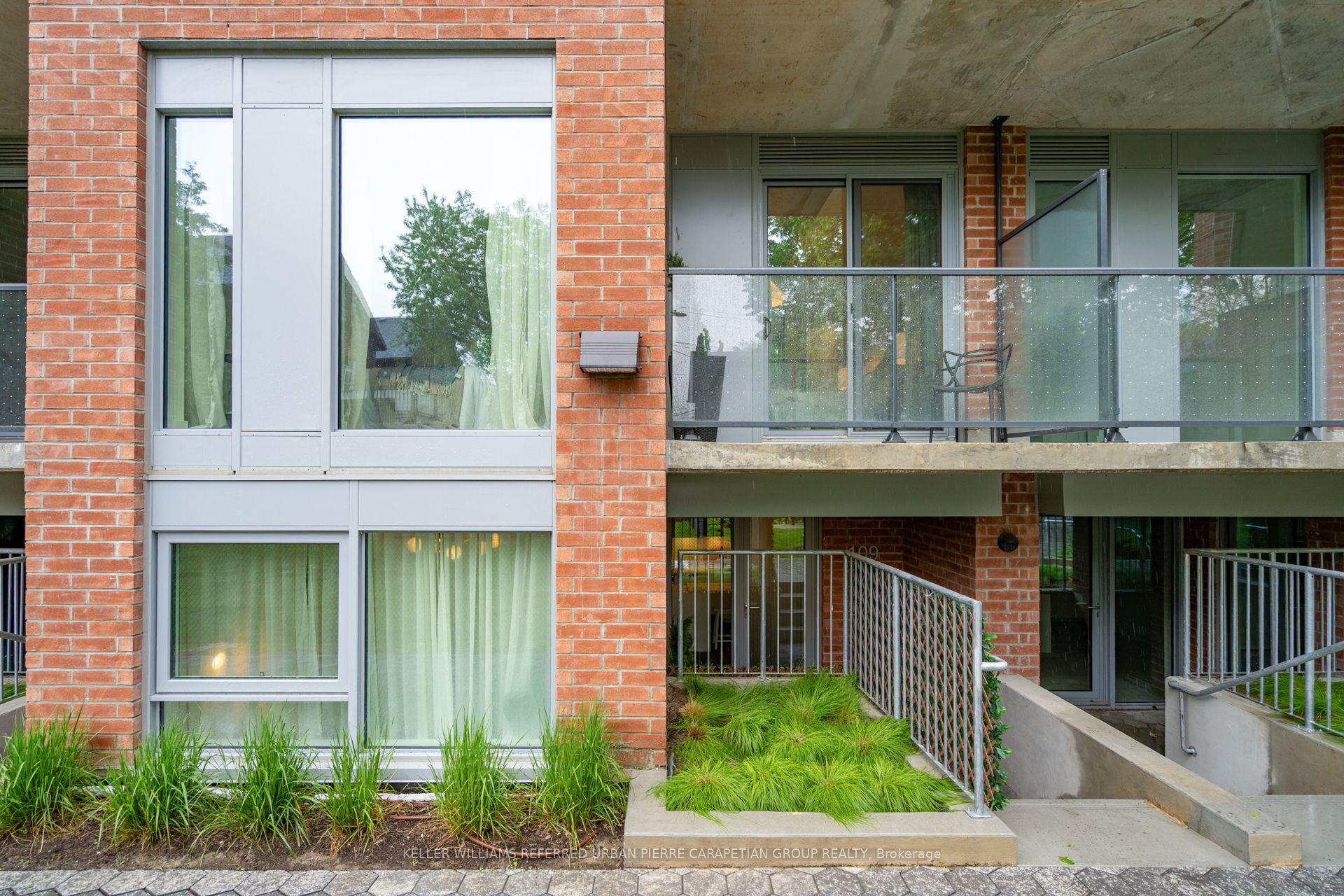 57 Brock Avenue TH 109