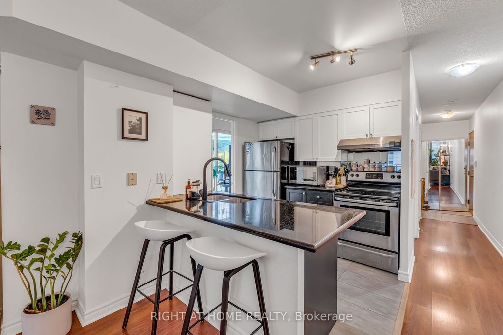 Photo of 600 Queens Quay W #202, Toronto, ON M5V 3M3 (MLS # C12850910)